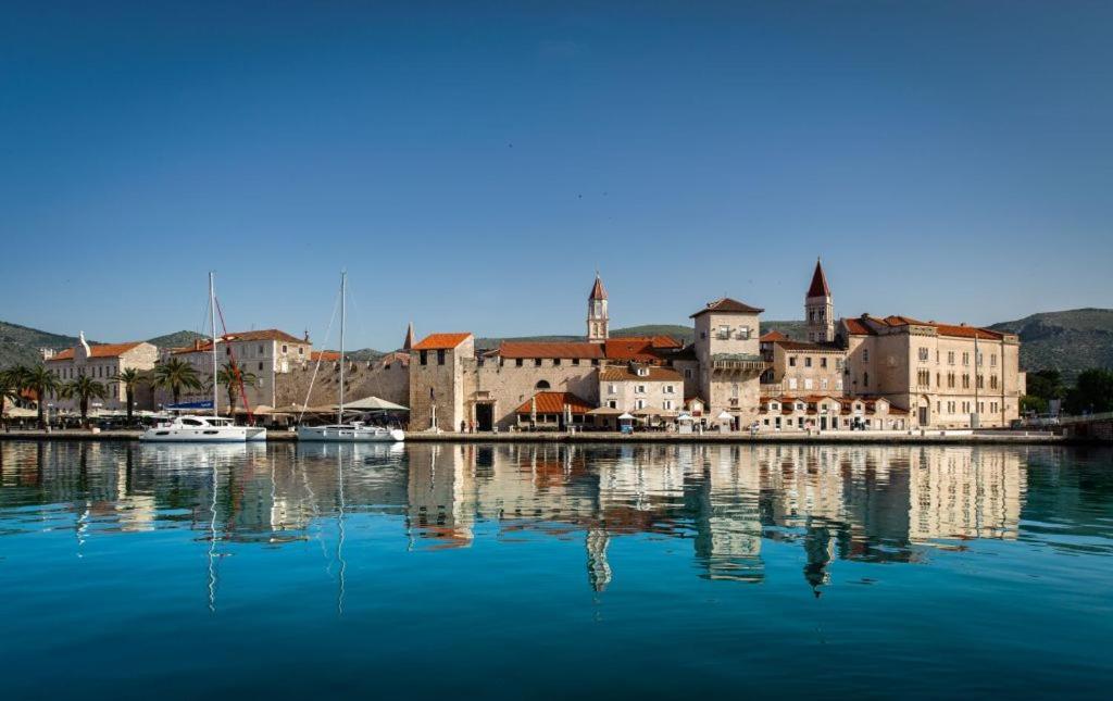 Villa Lovor Trogir Exterior photo